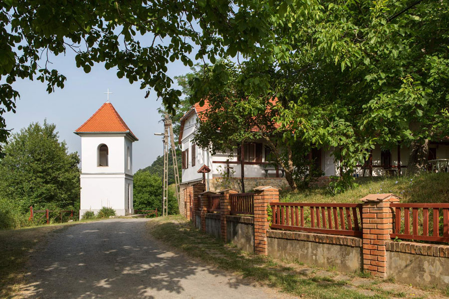 A falu - Püspökszentlászló